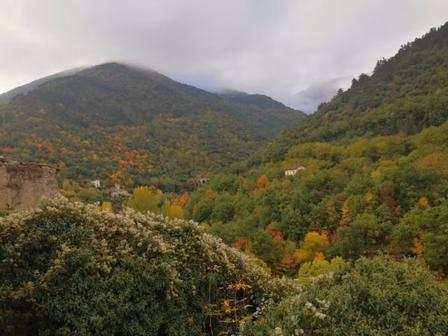 Il paesaggio naturale intorno al borgo